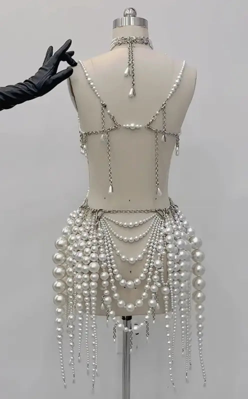 Demure Pearl Body Chain speciaic
