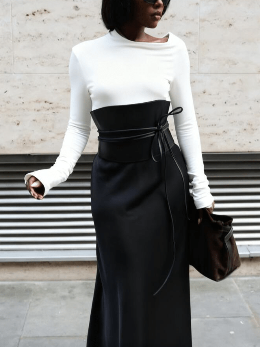 Sleek Black Fitted Top With One-Shoulder Detail laseze