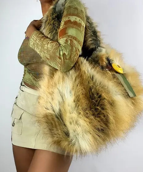 Stylish Flush Fur Bag mirivon