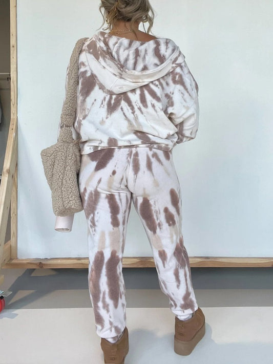 Tie-Dye Hoodie And Sweatpants Suit speciaic