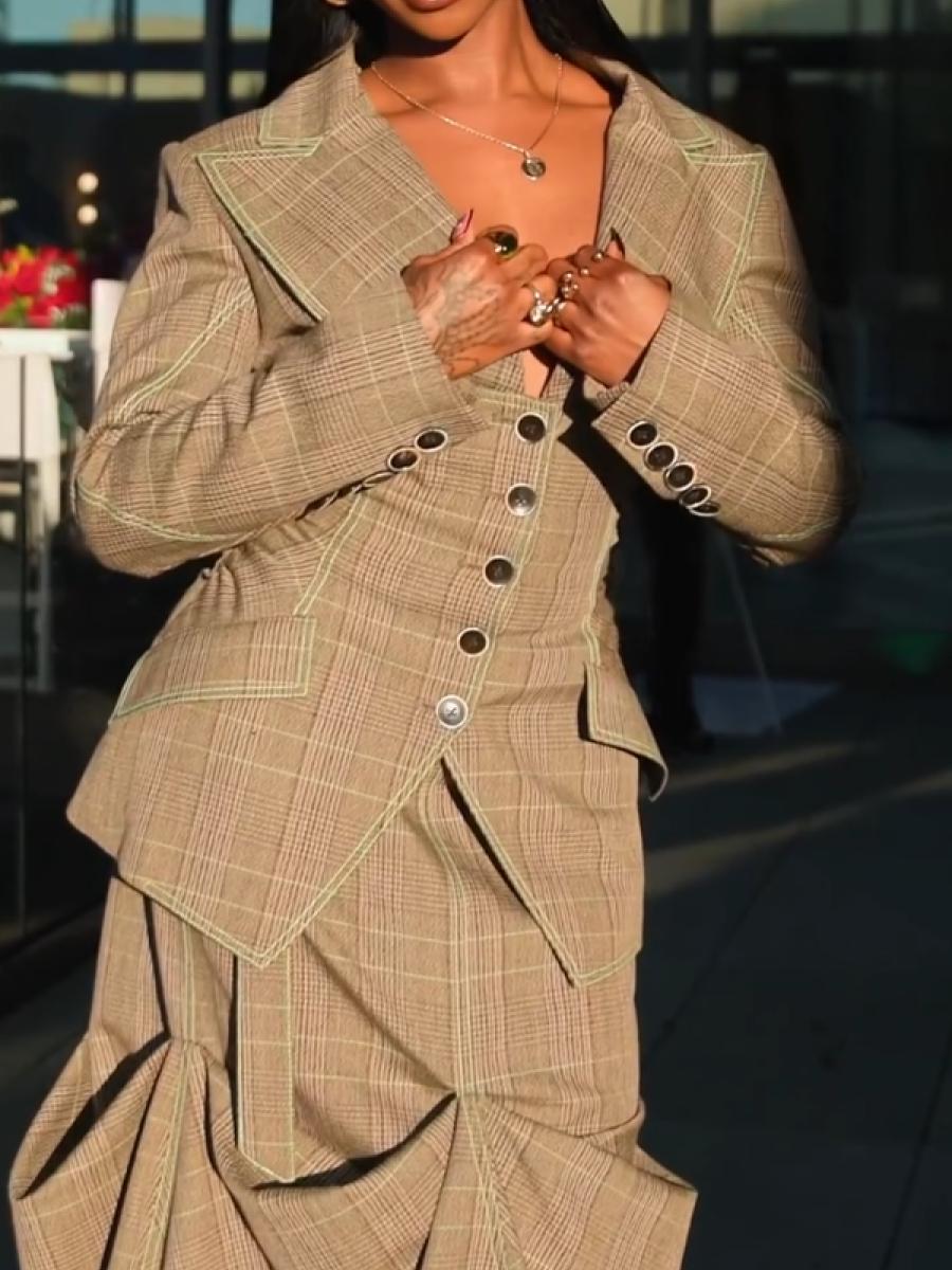 Tucked Wool Trumpet Skirt With Belt