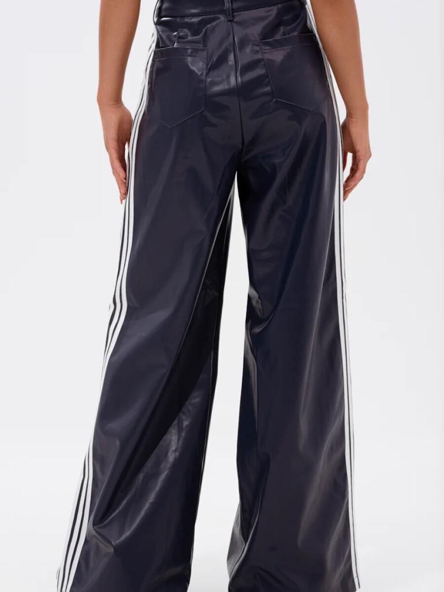 DAYTIME TROUSER IN NAVY