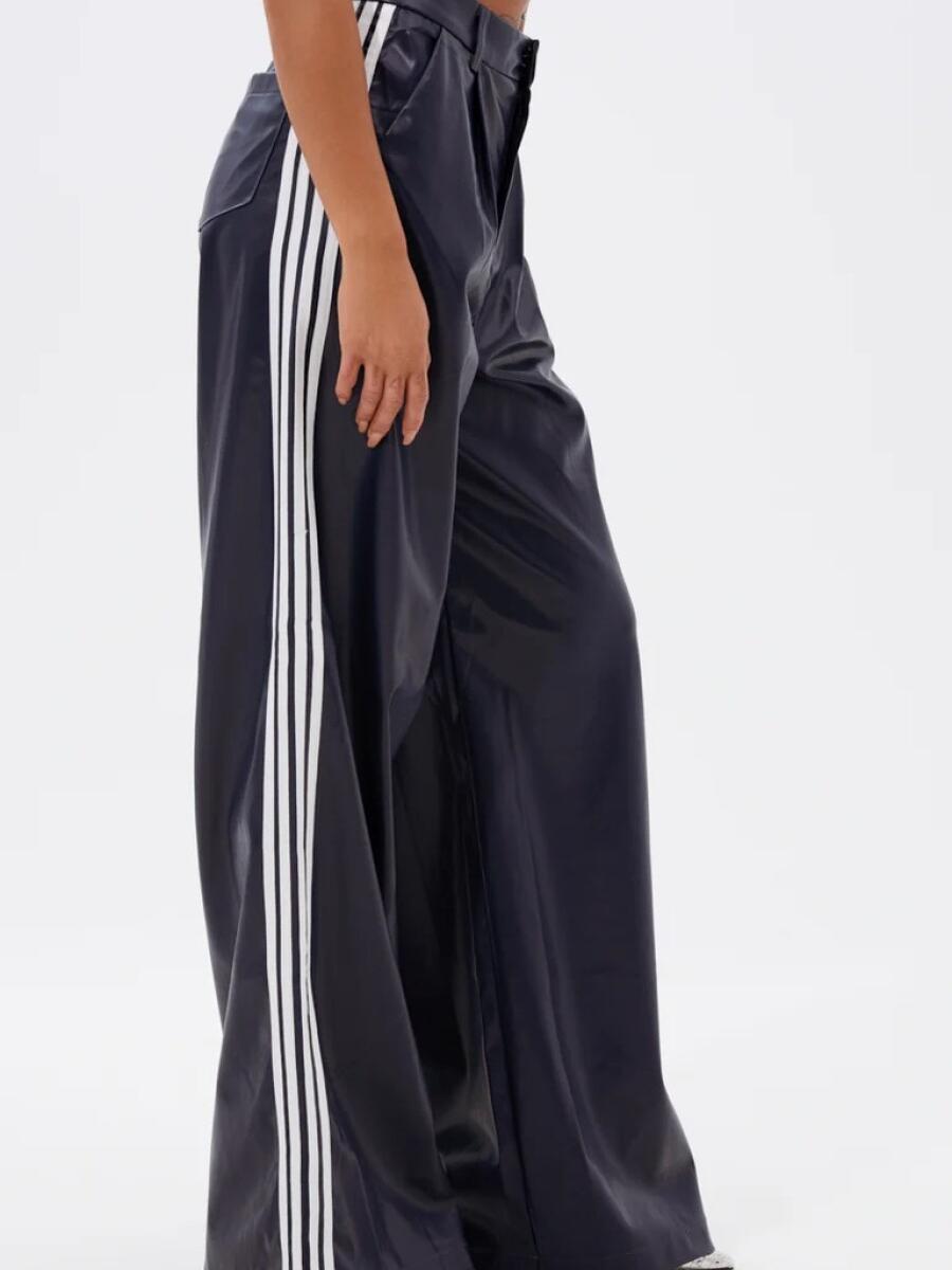 DAYTIME TROUSER IN NAVY