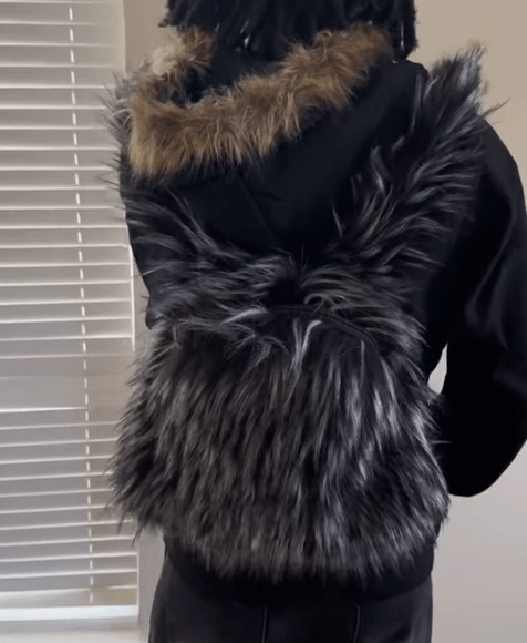 Chill Plush Backpack - laseze