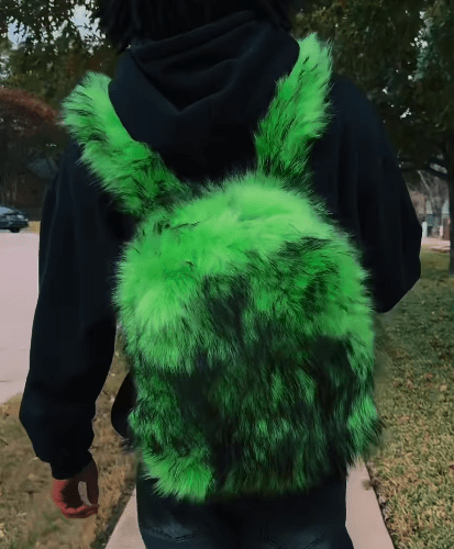 Chill Plush Backpack - laseze