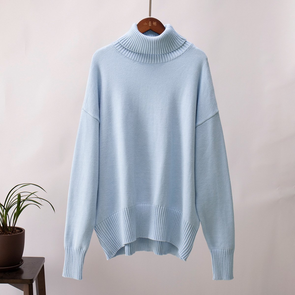 Classic Loose Turtleneck Sweater speciaic