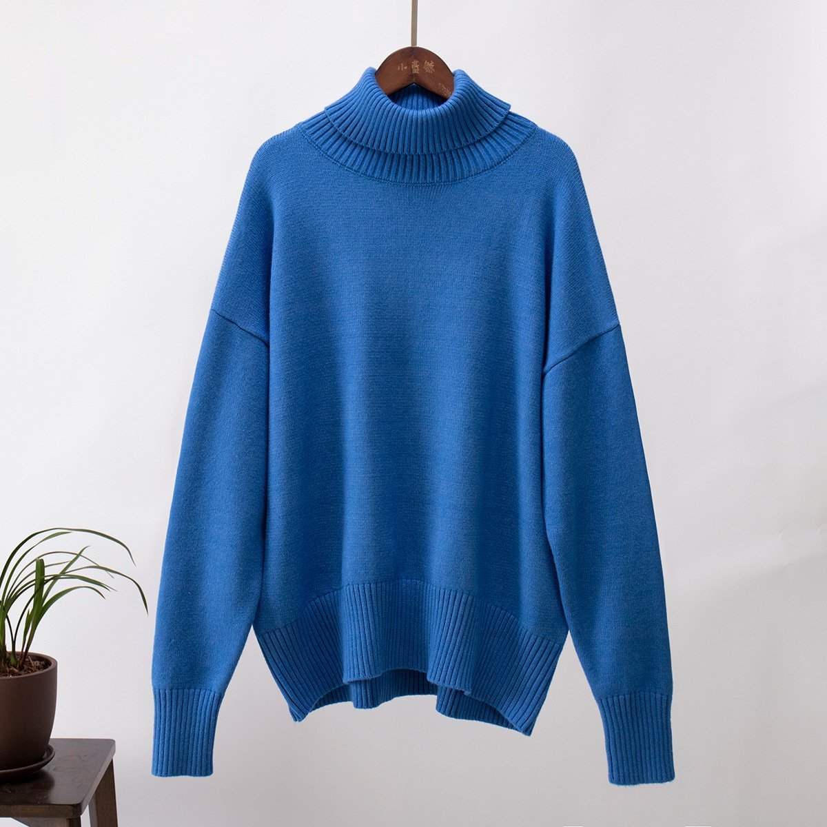 Classic Loose Turtleneck Sweater speciaic