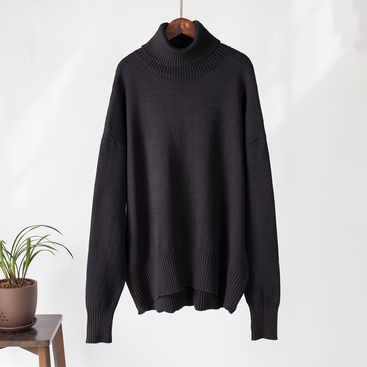 Classic Loose Turtleneck Sweater speciaic