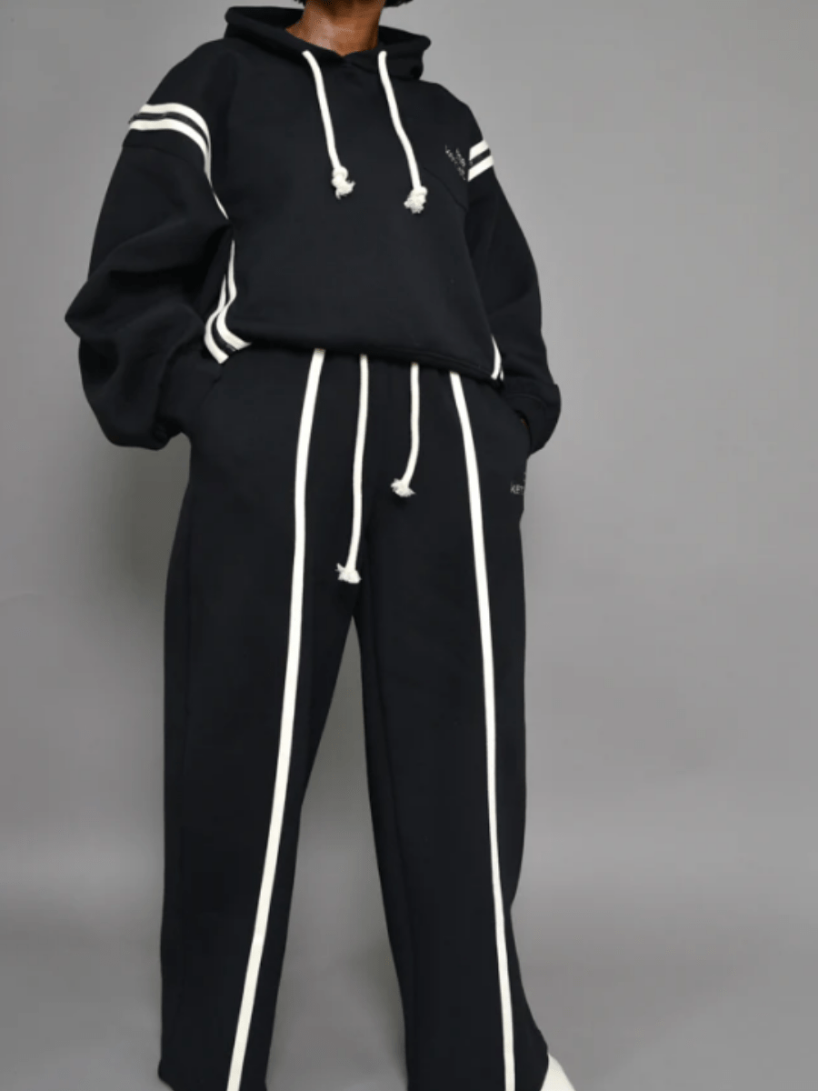 Contrast Stripe Sport Suit laseze