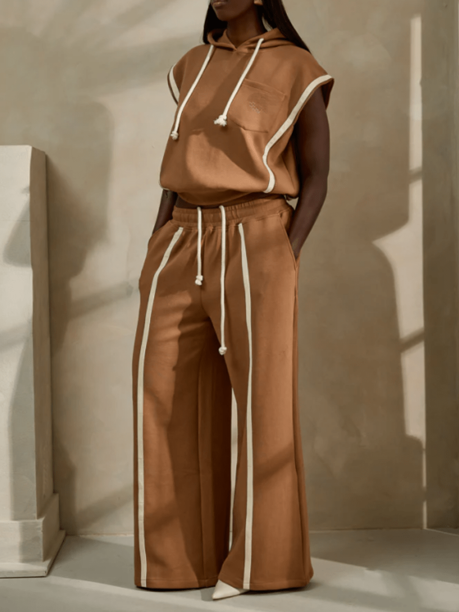 Contrast Stripe Sport Suit laseze