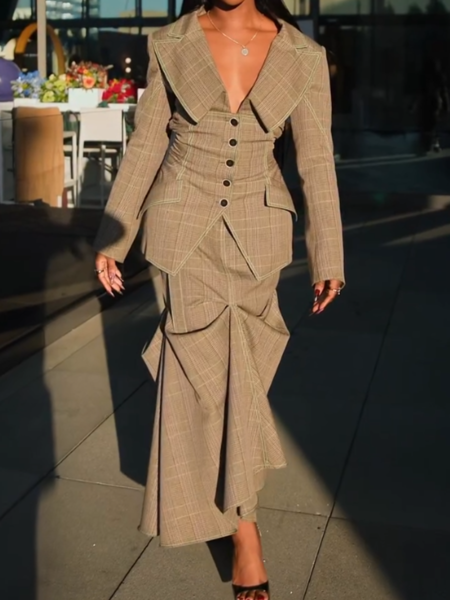 Tucked Wool Trumpet Skirt With Belt