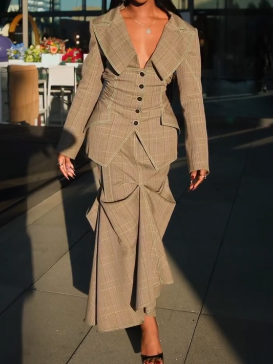 Tucked Wool Trumpet Skirt With Belt