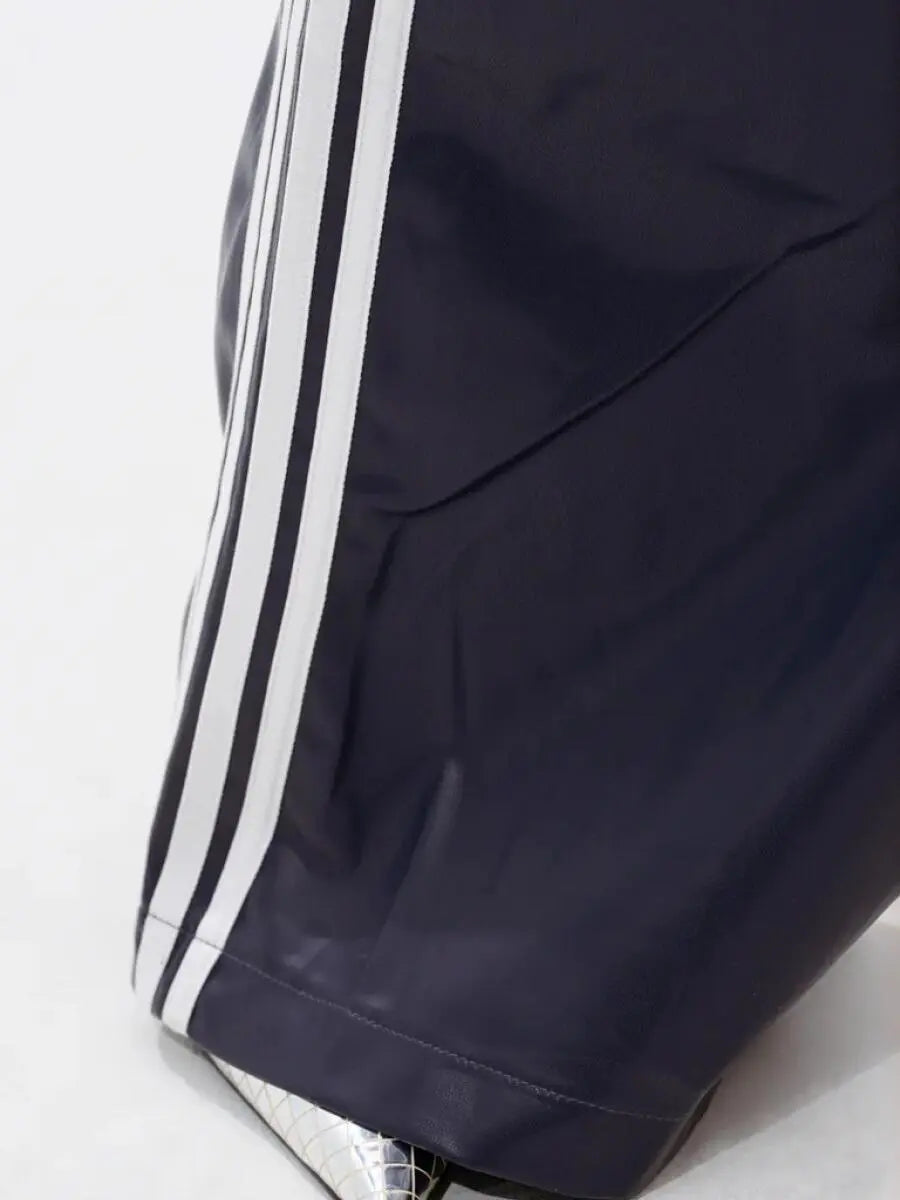 DAYTIME TROUSER IN NAVY laseze