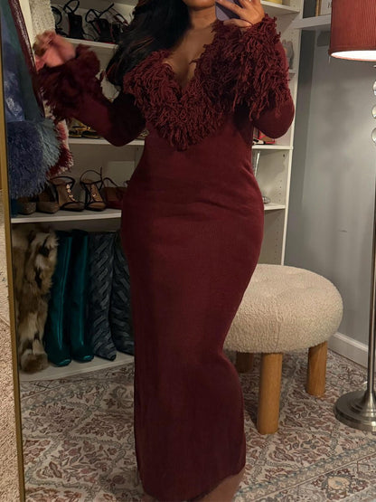 Deep V-Neck Faux Fur Trim Sweater Maxi Dress laseze