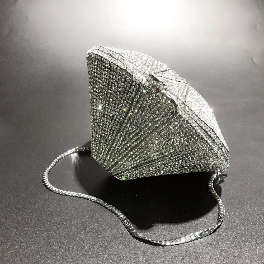 Diamond Clutch - laseze