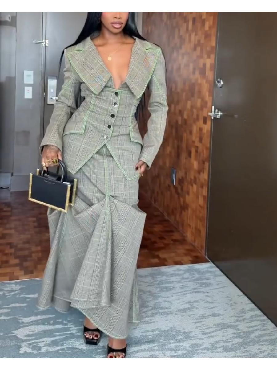 Tucked Wool Trumpet Skirt With Belt