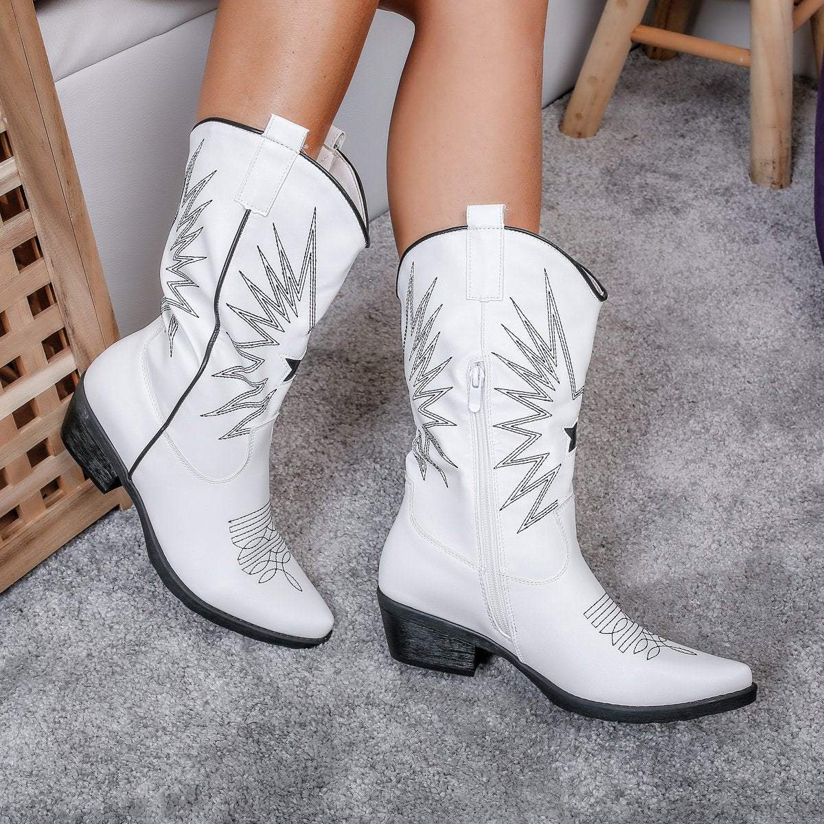 Embroidered Western Cowboy Boots - laseze