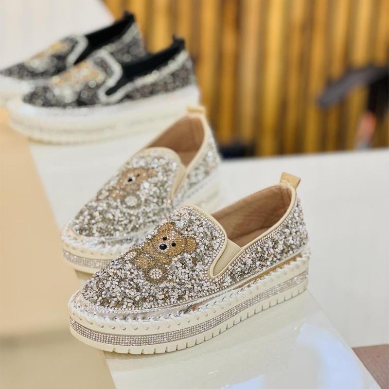 Fashion Rhinestone Sequins Bear Hand - stitched Casual Flat Shoes - laseze