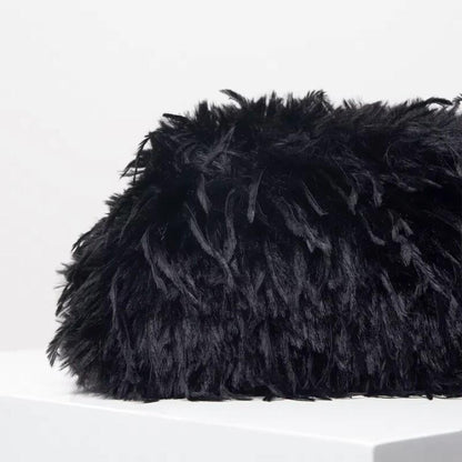 Feather Clutch Black laseze
