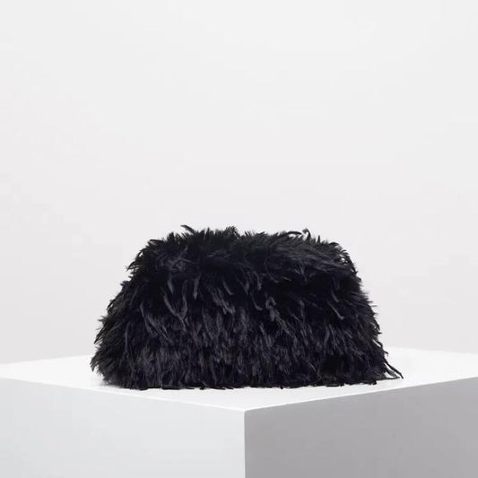 Feather Clutch Black laseze