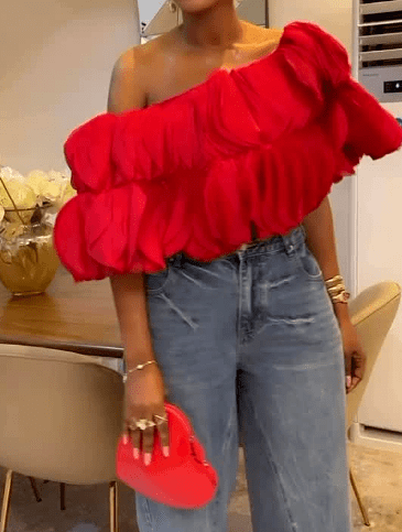 Flattering Top - laseze