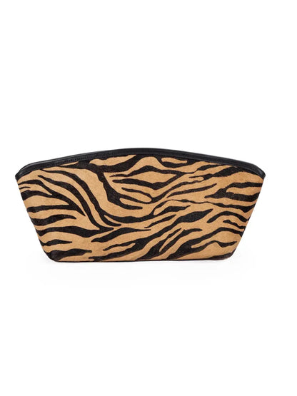 Fluffy Finish Geometric Clutch voguety