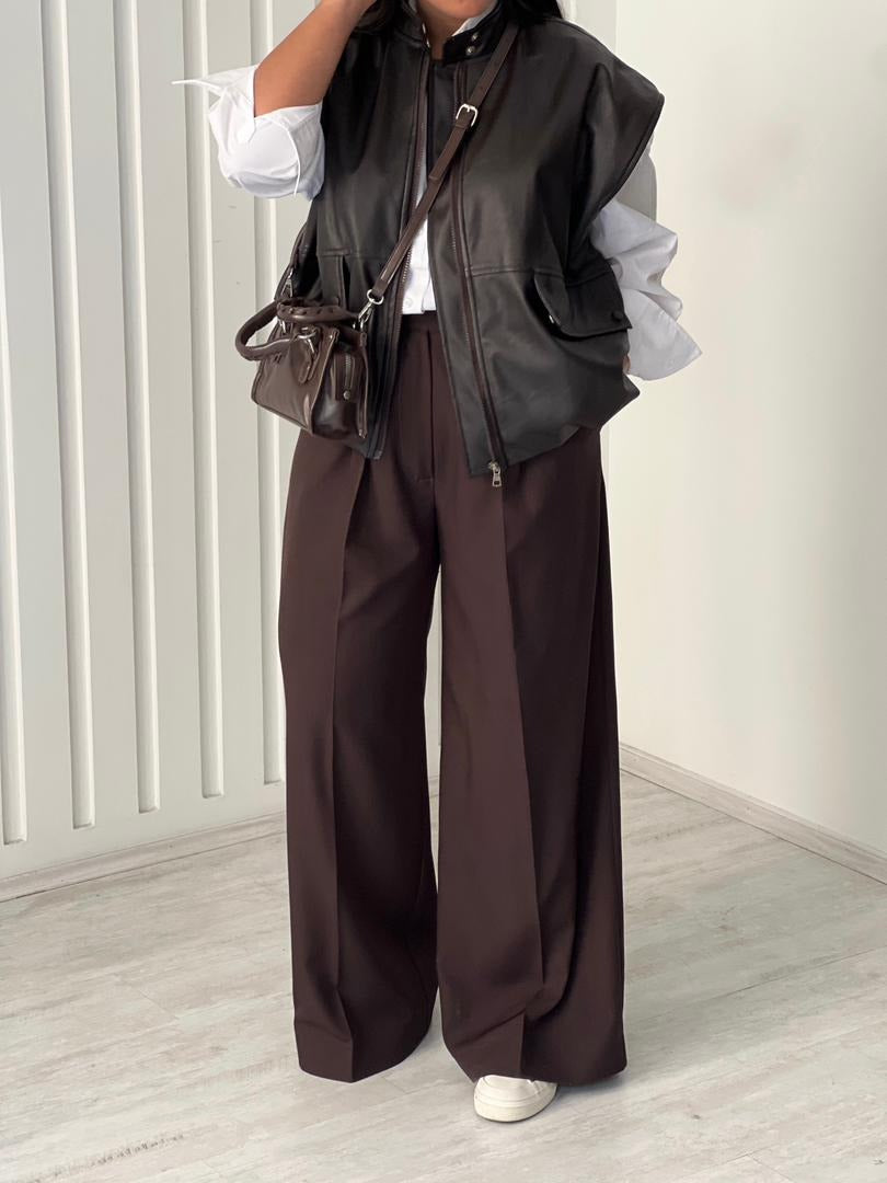 Sleek Faux Leather Sleeveless Jacket