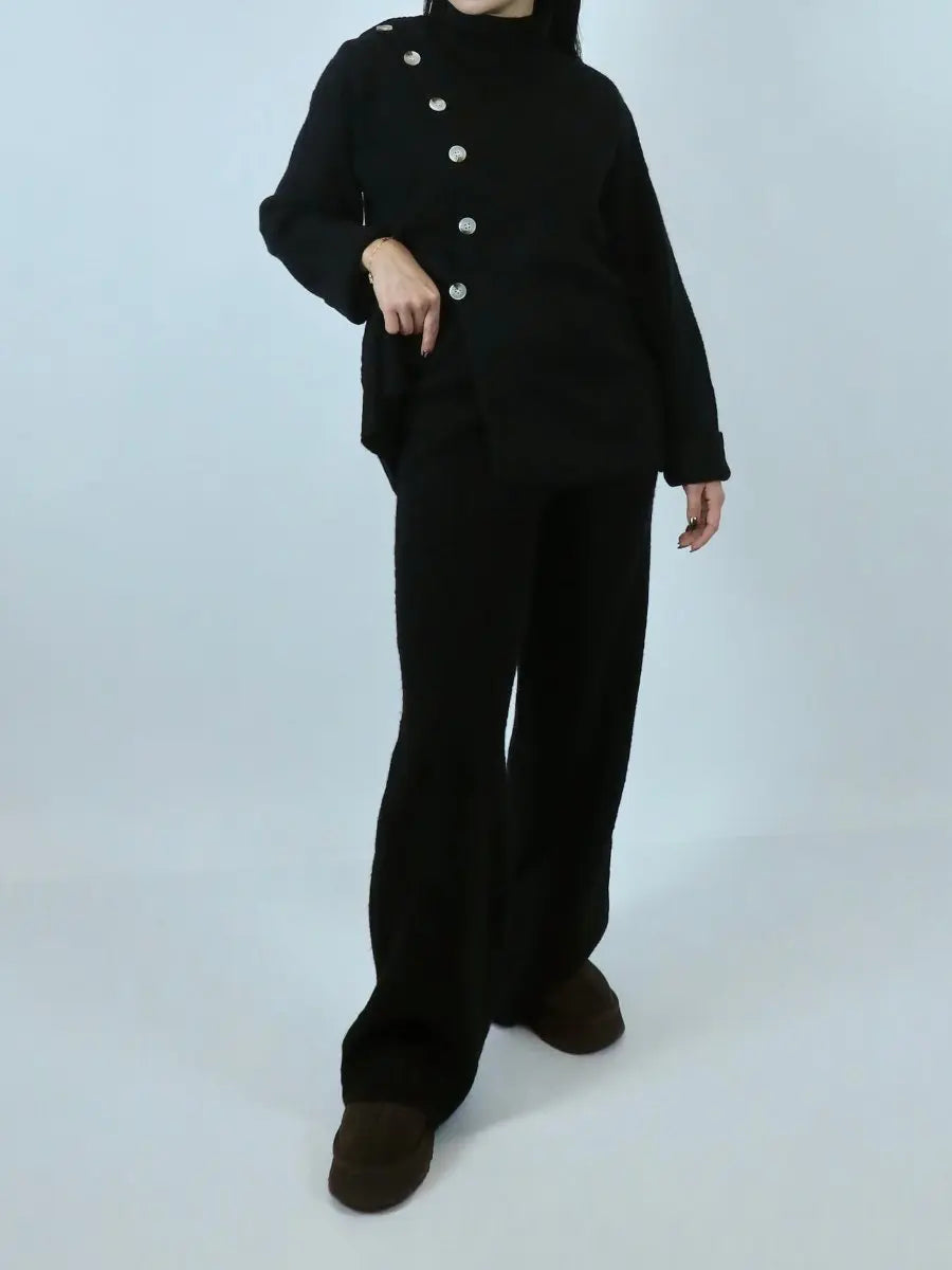 Knitted 2pc Set With Oblique Button speciaic