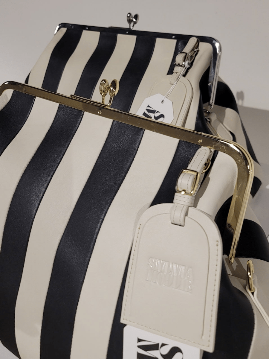 Leather Kisslock Frame Bag - laseze