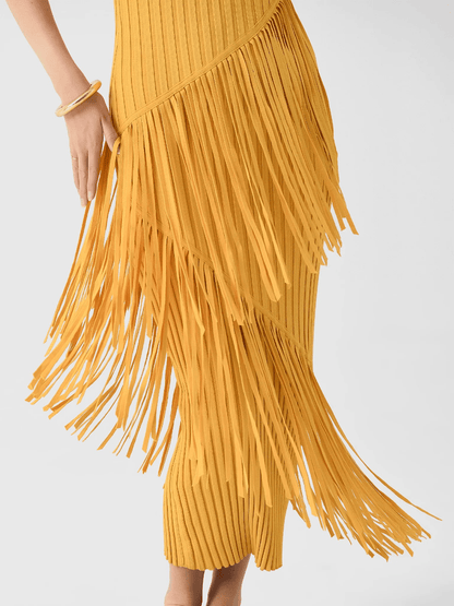 Movement-Driven Fringe Midi Dress laseze