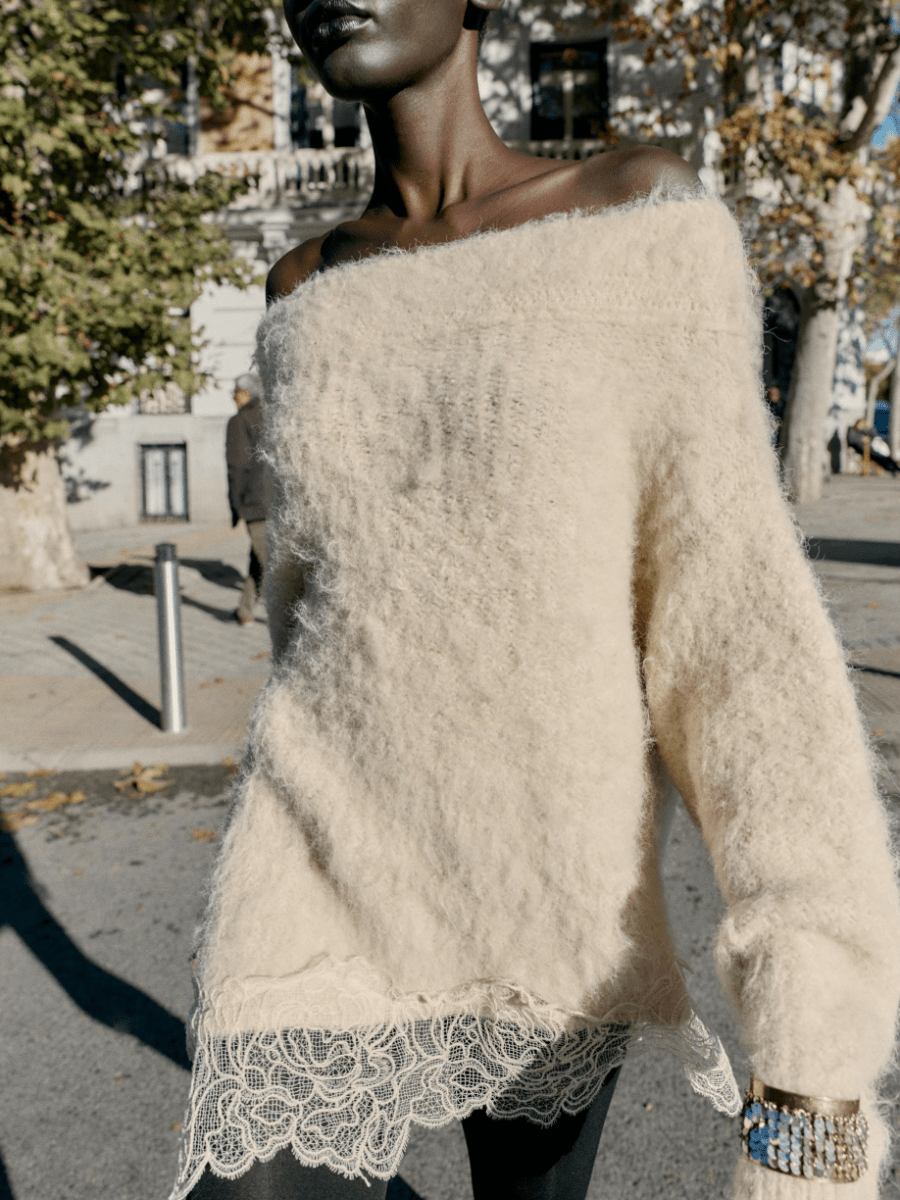 Oversized Off-the-Shoulder Mohair Knit Jumper With Lace Hem laseze