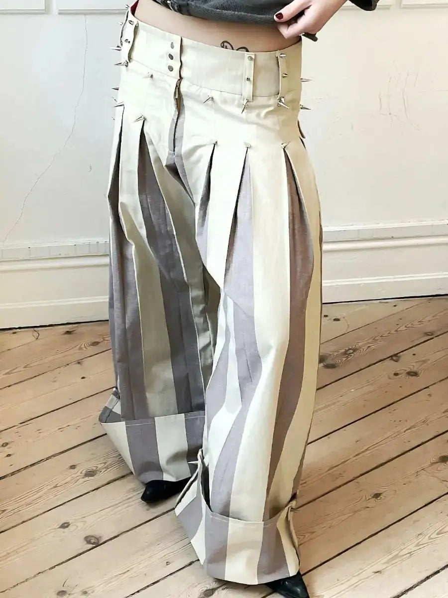 Oversized Striped Studded Pants - laseze