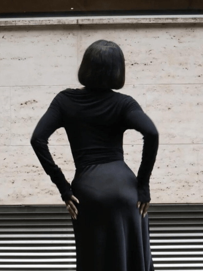 Sleek Black Fitted Top With One-Shoulder Detail laseze