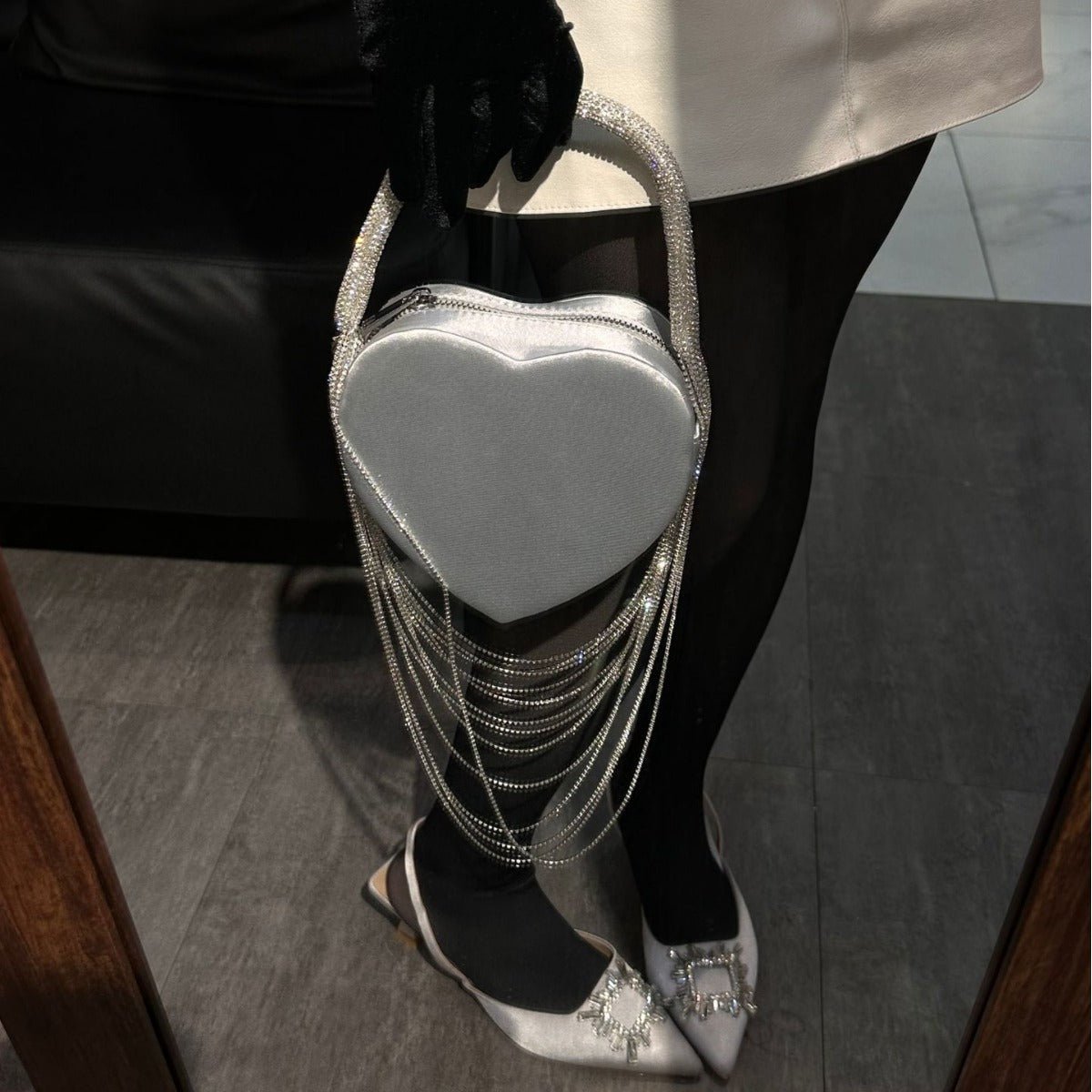 Sparkly Rhinestone Heart Fringe Bag - laseze