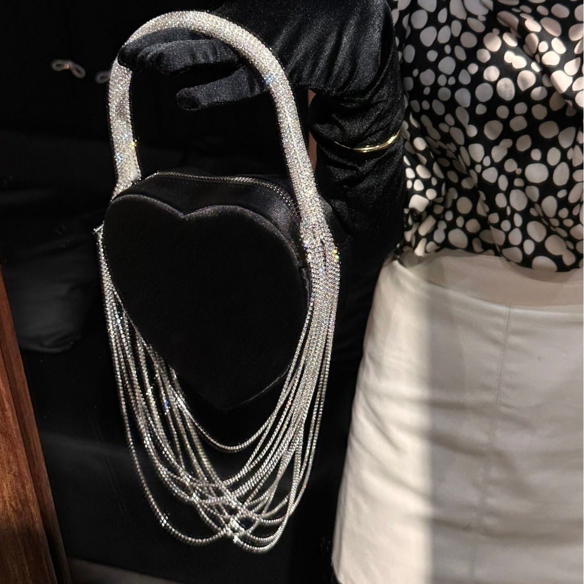 Sparkly Rhinestone Heart Fringe Bag - laseze