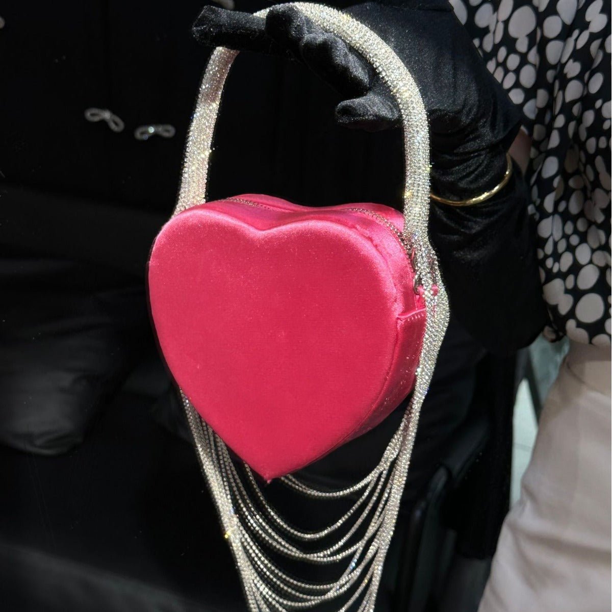 Sparkly Rhinestone Heart Fringe Bag - laseze