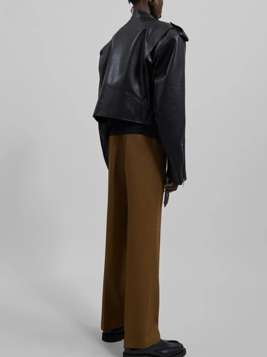 Structured Shoulder Zip-Detailed Cropped Leather Jacket laseze