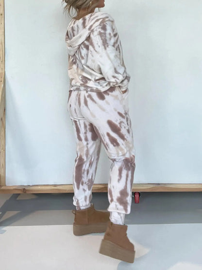 Tie-Dye Hoodie And Sweatpants Suit speciaic