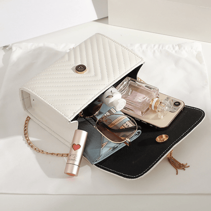 V - Fringed Chain Crossbody Bag - laseze