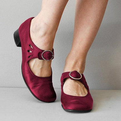 Women'S Retro Low Heel Buckle Pumps - laseze