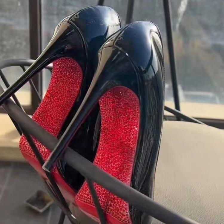 xcfvgbhjnkcsdvghbjn - laseze