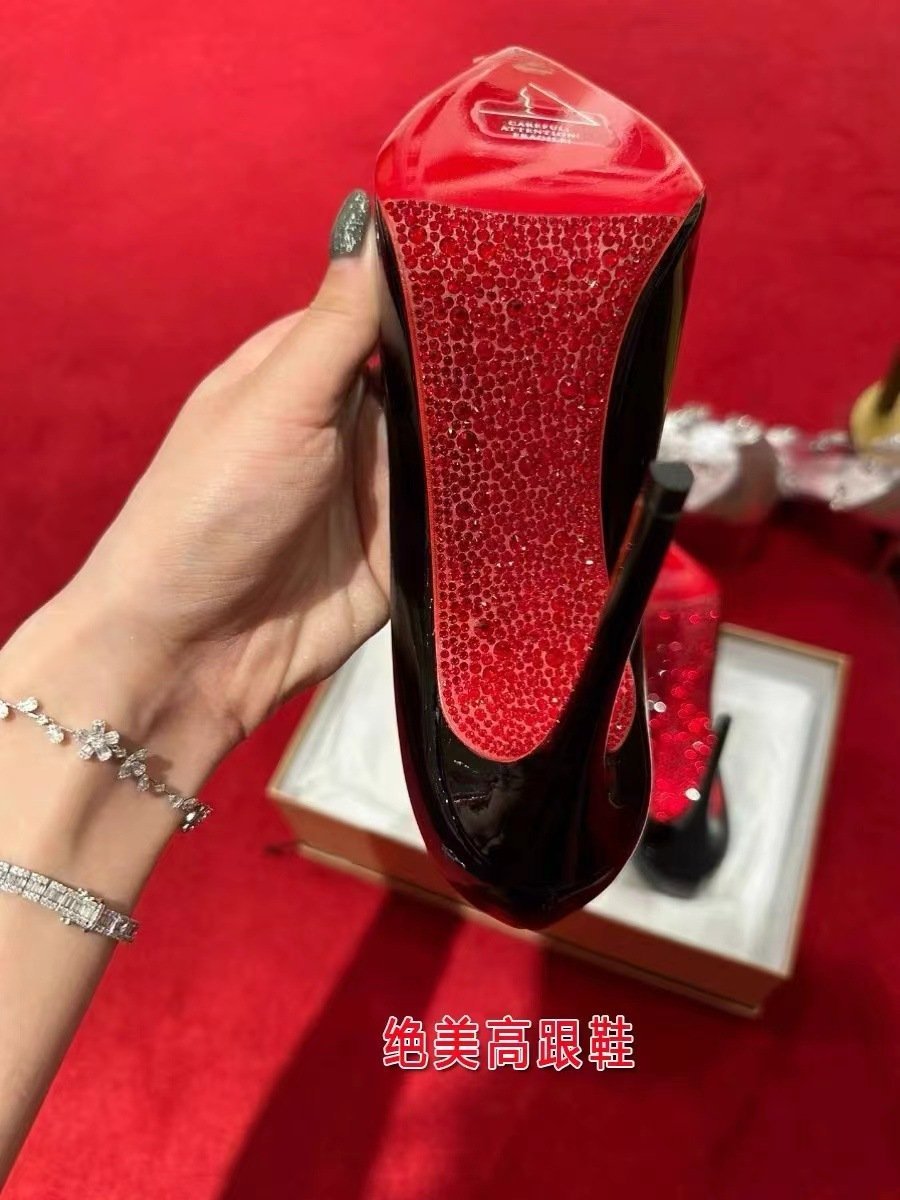 xcfvgbhjnkcsdvghbjn - laseze