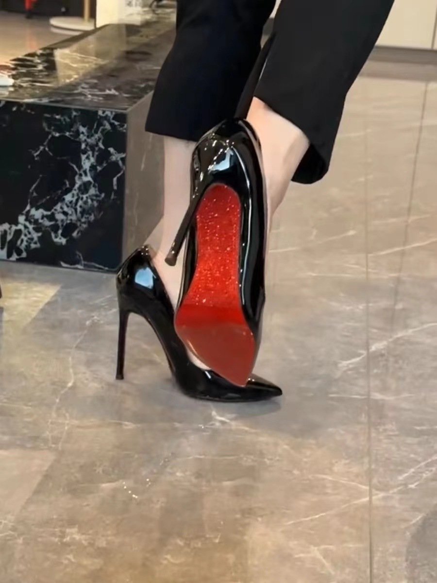 xcfvgbhjnkcsdvghbjn - laseze